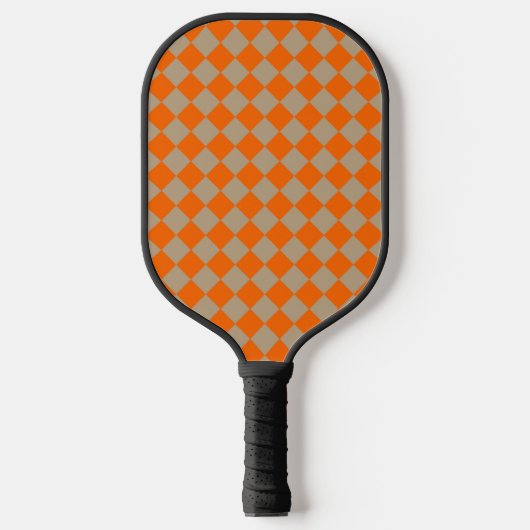 Orange Taupe Checker Diamond Pattern Pickleball Paddle (Voorkant)