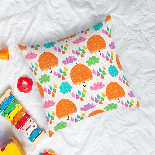 Orange Umbrellas with Clouds and Raindrops Kussen