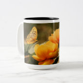 OrangeButterfly, Oranje bloemen Tweekleurige Koffiemok (Voorkant links)