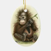 Orangutan Baby met bladeren Keramisch Ornament (Achterkant)