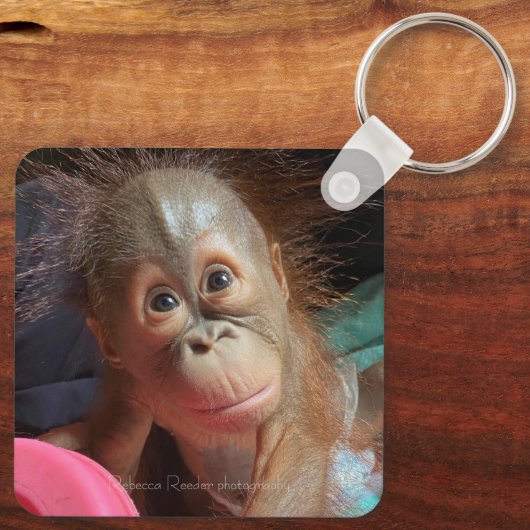 Orangutan Baby Sleutelhanger (Achterkant)