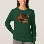 Orangutan Moeder die twee baby's houdt T-shirt (Voorkant)