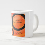 Oranje 80 decennium van de geboorte grote koffiekop (Voorkant rechts)