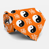 Oranje achtergrond Chinees Yinyang Patroon Stropdas (Opgerold)