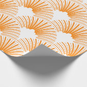 Oranje art-deco-patroon boven witte achtergrond cadeaupapier (Hoek)