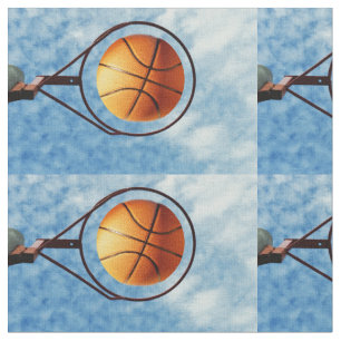 Oranje basketbal in een basketbalhoepel, stof
