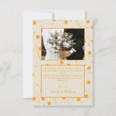 Oranje Beige Retro Y2K 70s bloempatroon Bedankkaart (Voorkant)