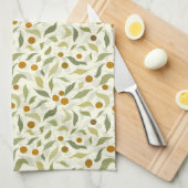 Oranje bessen en bladeren op crème - patroon. theedoek (Quarter Fold)