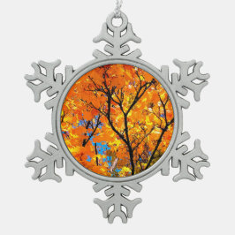 Oranje bladeren tin sneeuwvlok ornament