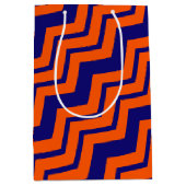 Oranje Blauwe Chevron Zigzag Ontwerp Medium Cadeauzakje (Voorkant)