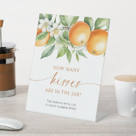 Oranje bloem hoeveel kussen er in de pot zitten reclamebord met voetstuk