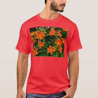 Oranje bloemen brengen ons energie t-shirt