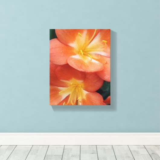Oranje bloemen canvas afdruk (Insitu (Houten vloer))