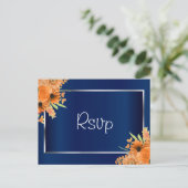 Oranje bloemen op Navy Blue Briefkaart (Staand voorkant)