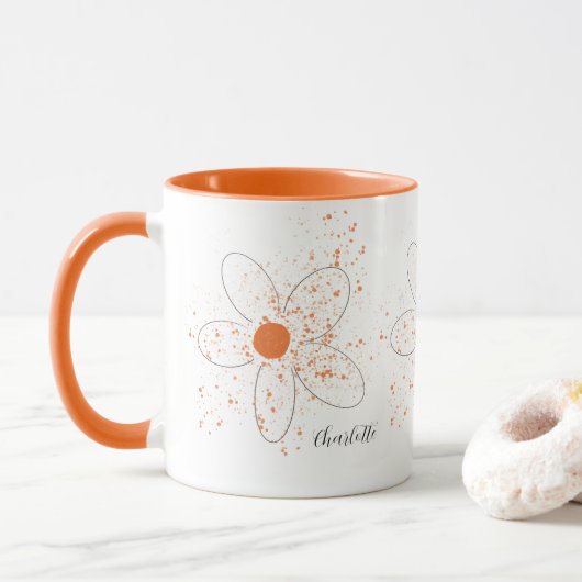 Oranje bloemennaamschrift mok (Met donut)