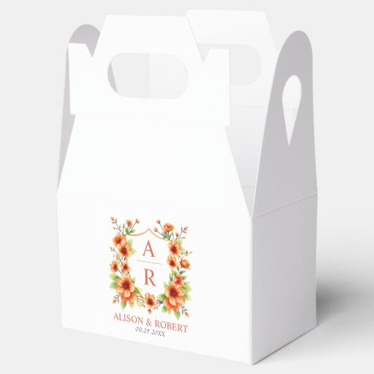 Oranje bloemkam en initialen bloemenbruiloft bedankdoosjes (Geopend)