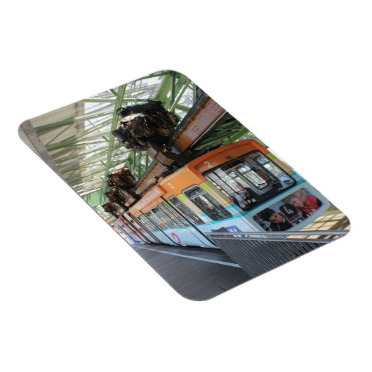 Oranje Blue Wuppertal Floating Train Magneet (Rechterzijde)