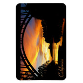 Oranje Californische kustzonsondergang onder Brug Magneet (Verticaal)