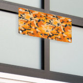 Oranje camouflage, leger spandoek (Buitenkant Gebouw)