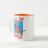 Oranje Chase de Moose Mok (Voorkant links)