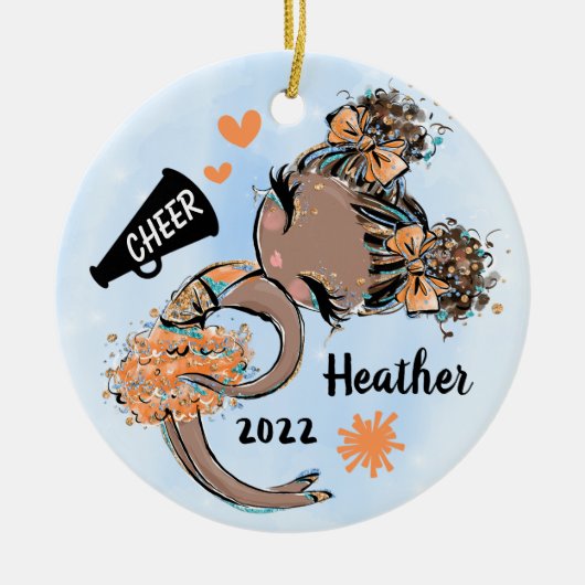 Oranje Cheerleader Girl Ornament Donkere huid en h (Voorkant)