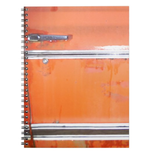 Oranje Chevy Truck-deur Notitieboek (Voorkant)