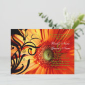 Oranje Daisy Wedding Uitnodiging (Staand voorkant)