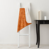 Oranje Damasbehangpatroon Sherpa Deken (In situ)