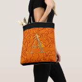 Oranje Damask Gold Monogram Initiaal Tote Bag (Dichtbij)