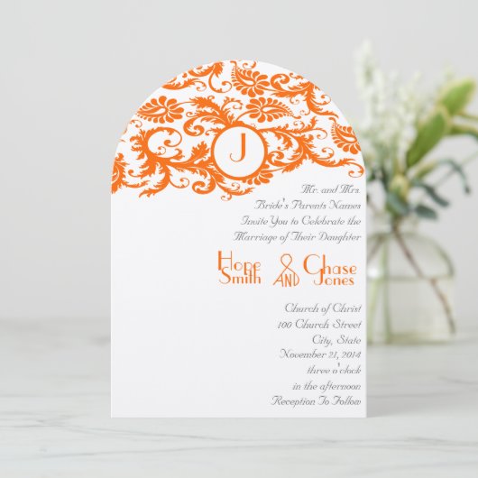Oranje Damask Monogram Weddenschap Kaart (Staand voorkant)