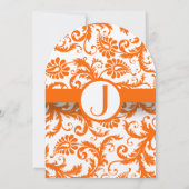 Oranje Damask Monogram Weddenschap Kaart (Achterkant)