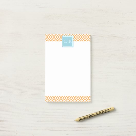 Oranje diamanten patroon en monogram post-it® notes (Op bureau)