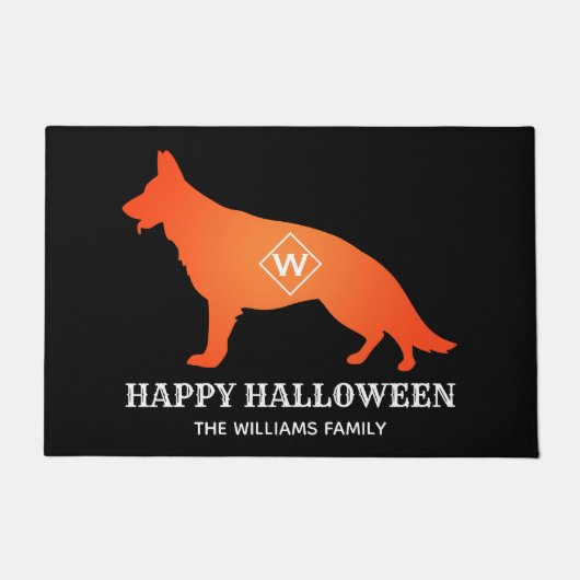 Oranje Duitse herder Happy Halloween familienaam Deurmat (Voorkant)