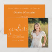 Oranje Elegant Script Afstuderen Foto-uitnodiging Kaart (Voorkant / Achterkant)