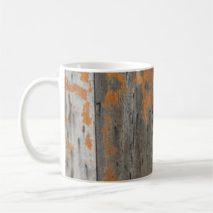 Oranje en bruin houten bord koffiemok