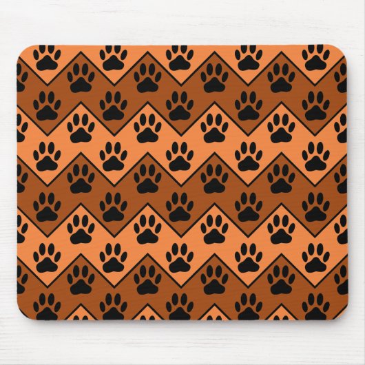 Oranje en bruine Chevron met een hond-paw-patroon Muismat (Voorkant)