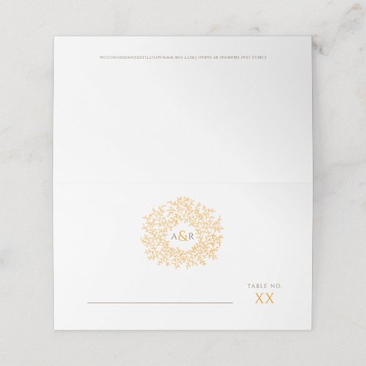 Oranje en bruine cirkel van bladeren getrokken bru plaatskaartje (Buitenkant ongevouwen)