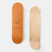 Oranje en enge gesneden pompoen gezicht persoonlijk skateboard (Voorkant)