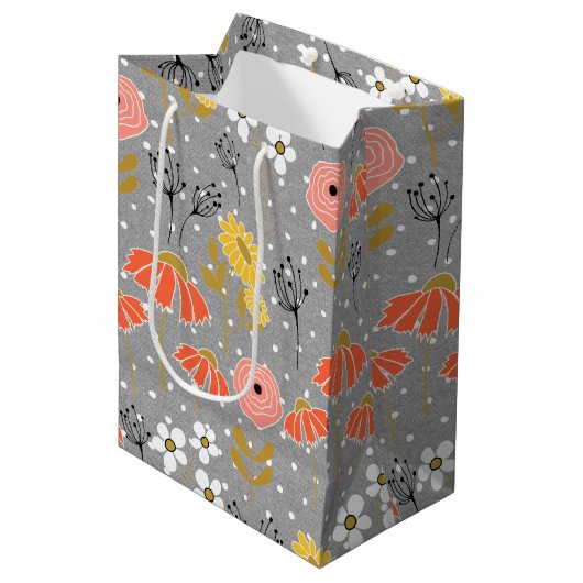 Oranje en gele Doodle Flower Medium Gift Bag Medium Cadeauzakje (Voorkant Gekanteld)