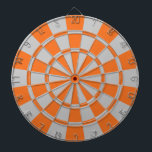 Oranje en grijs dartbord<br><div class="desc">Oranje en grijs kunstbord</div>