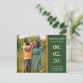 Oranje en groen Afrikaans koppel slaan de datum op Aankondigingskaart (Staand voorkant)