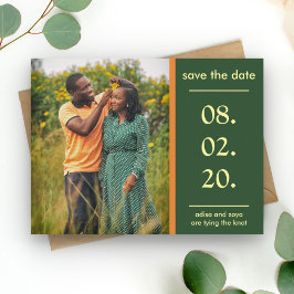 Oranje en groen Afrikaans koppel slaan de datum op Aankondigingskaart