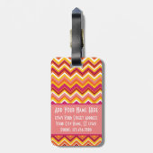 Oranje en roze Chevron Patroon met monogram Bagagelabel (Achterkant verticaal)