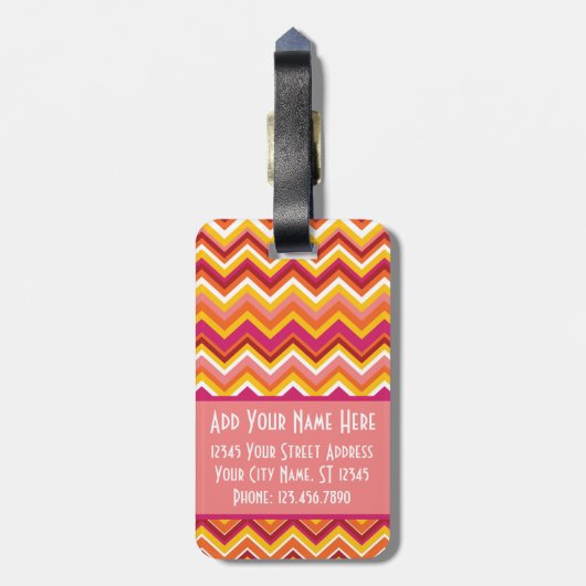 Oranje en roze Chevron Patroon met monogram Bagagelabel (Achterkant verticaal)