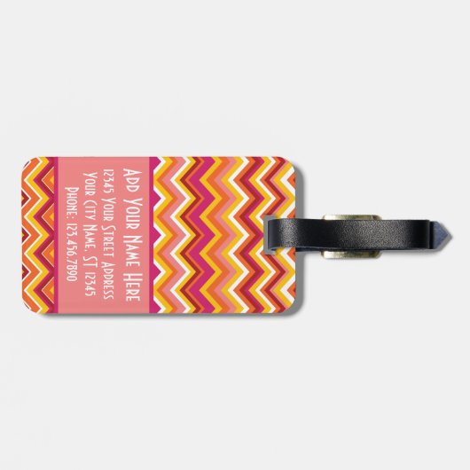 Oranje en roze Chevron Patroon met monogram Bagagelabel (Achterkant horizontaal)