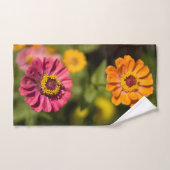 Oranje en roze zinni als bloesem bad handdoek (Handdoek)