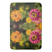 Oranje en roze zinni als bloesem badmat (Voorkant Verticaal)