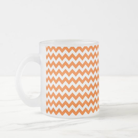 Oranje en wit Chevron Zigzag Pattern Matglas Koffiemok (Links)
