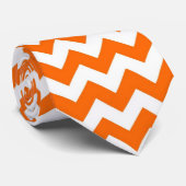 Oranje en wit Chevron Zigzag Pattern Stropdas (Opgerold)
