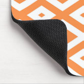 Oranje en wit diamantpatroon muismat (Hoek)